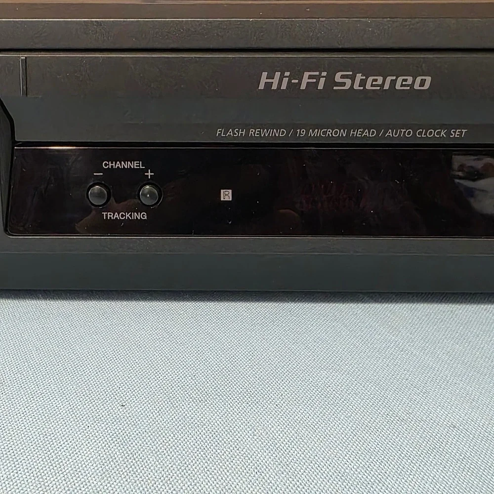 Sony SLV-N500 Hi-Fi Stereo VHS VCR Video Cassette Recorder Flash Rewind Black